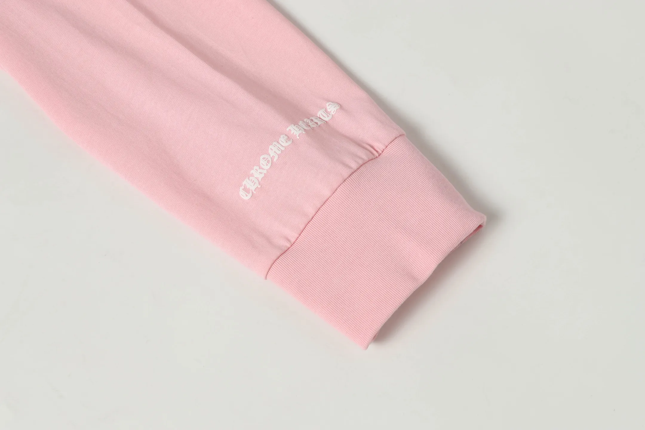 P160 Cross-border model. Those who pursue quality, please do not place an order. -Chrome Hearts/Chrome Heart Sanskrit Cross✝️Print popular long-sleeved T-shirt -High weight, high density and high quality. The wool is soft, delicate and skin-friendly. It feels soft and silky. It has excellent warmth and skin-friendly properties.
